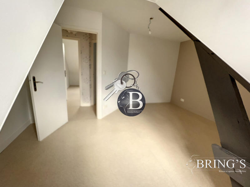 Maison - 140 m² - 10 pièces