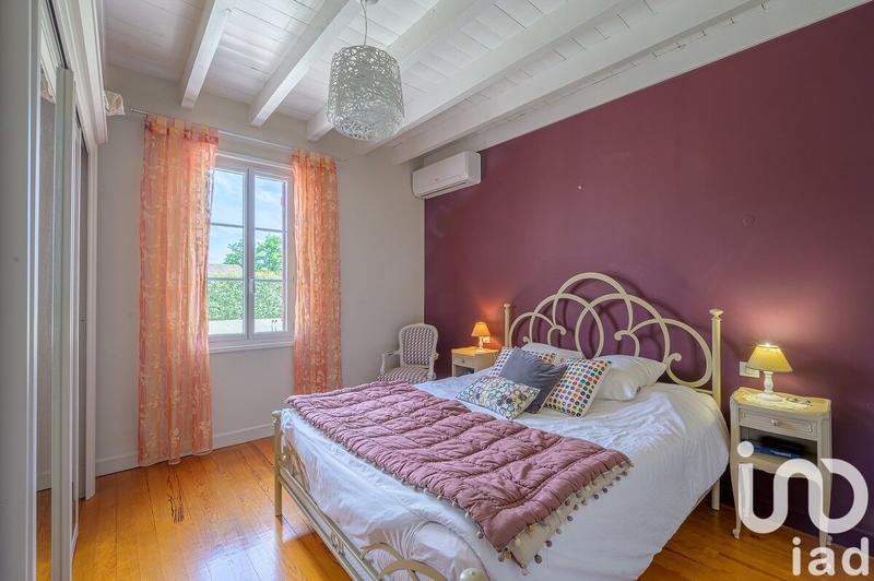 Maison - 250 m² - 9 pièces