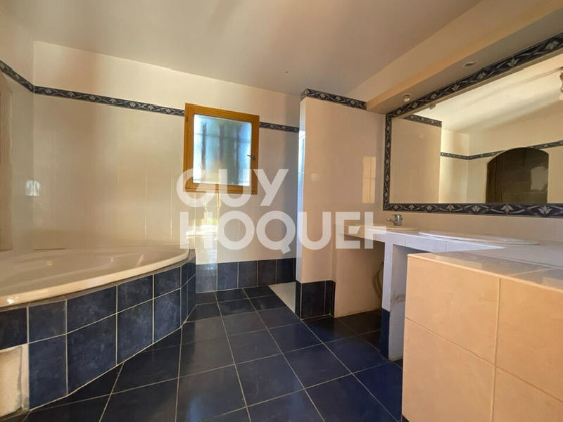 Maison - 160 m² - 5 pièces