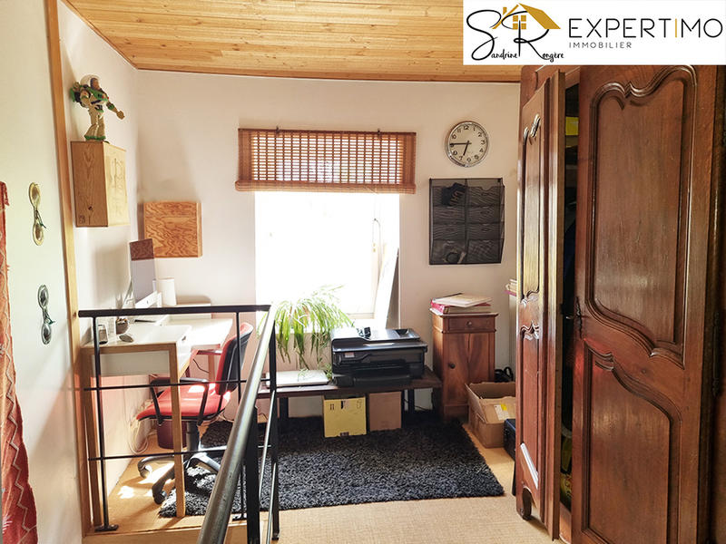 Maison - 230 m² - 6 pièces