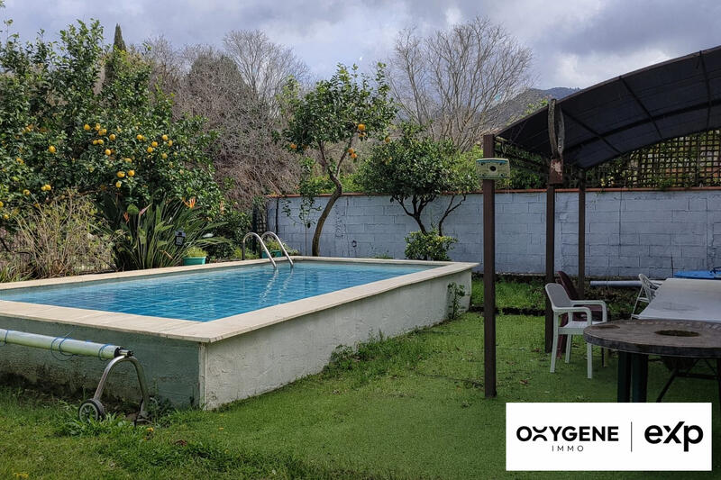 Maison - 190 m² - 7 pièces