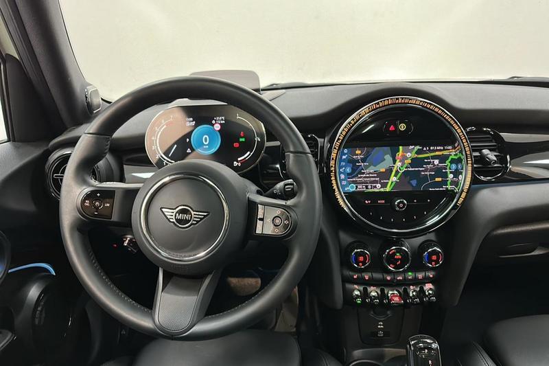 Mini 5 portes Hatch F55 Lci II Cooper 136 ch Dkg7 Edition Premium Plus