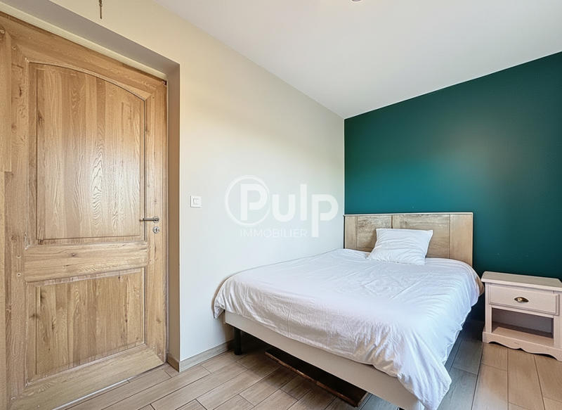 Demeure - 260 m² - 8 pièces