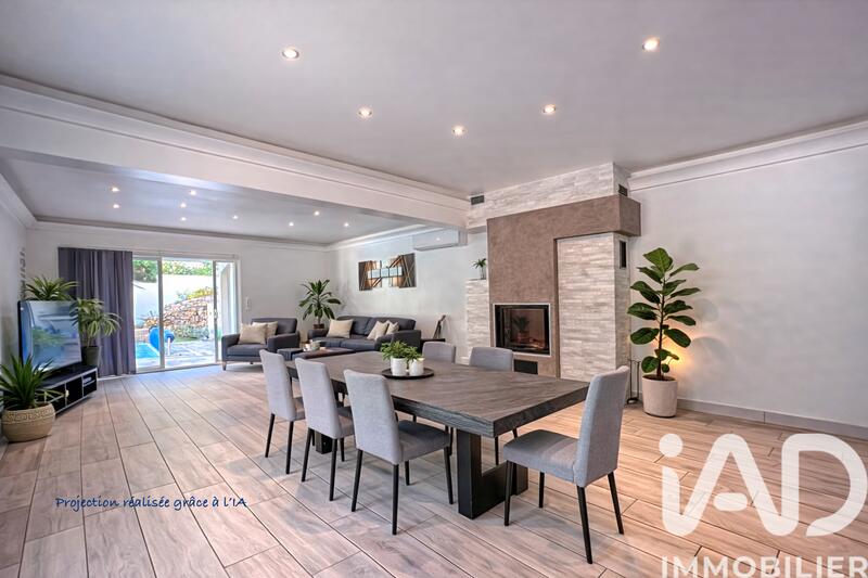 Maison - 240 m² - 7 pièces