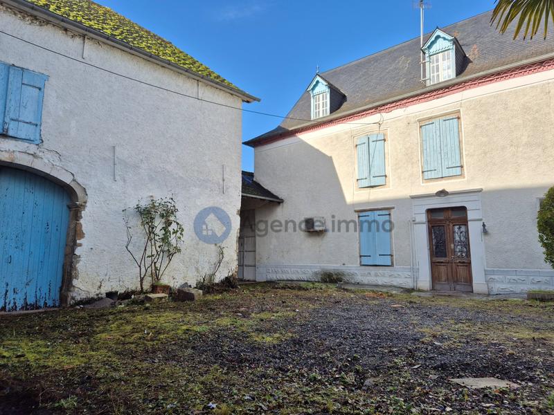 Maison ancienne - 279 m² - 8 pièces