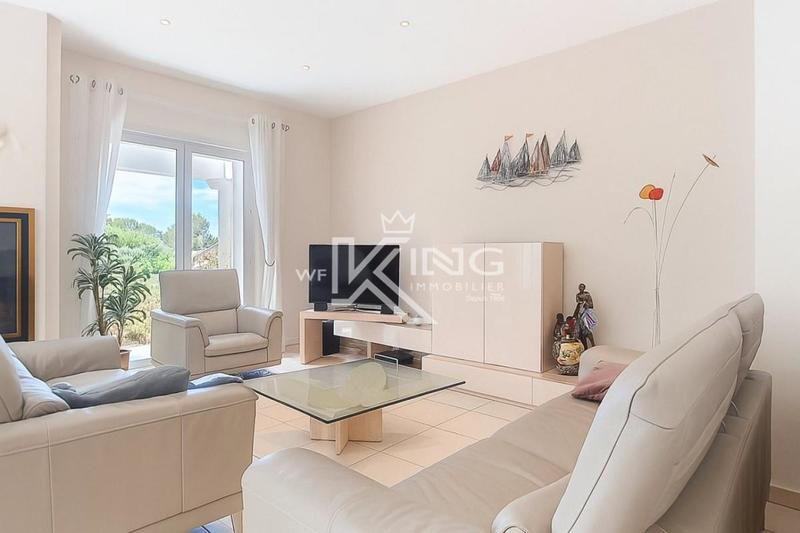 Villa - 168 m² - 5 pièces