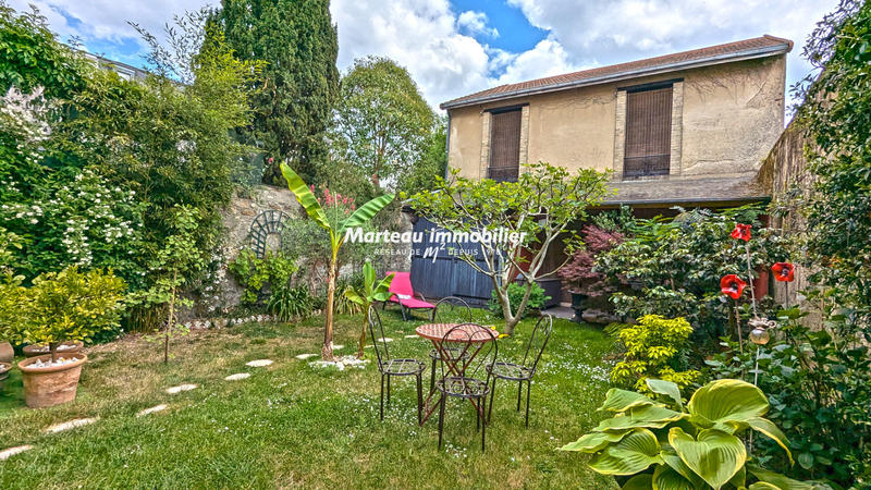 Maison - 327 m² - 13 pièces