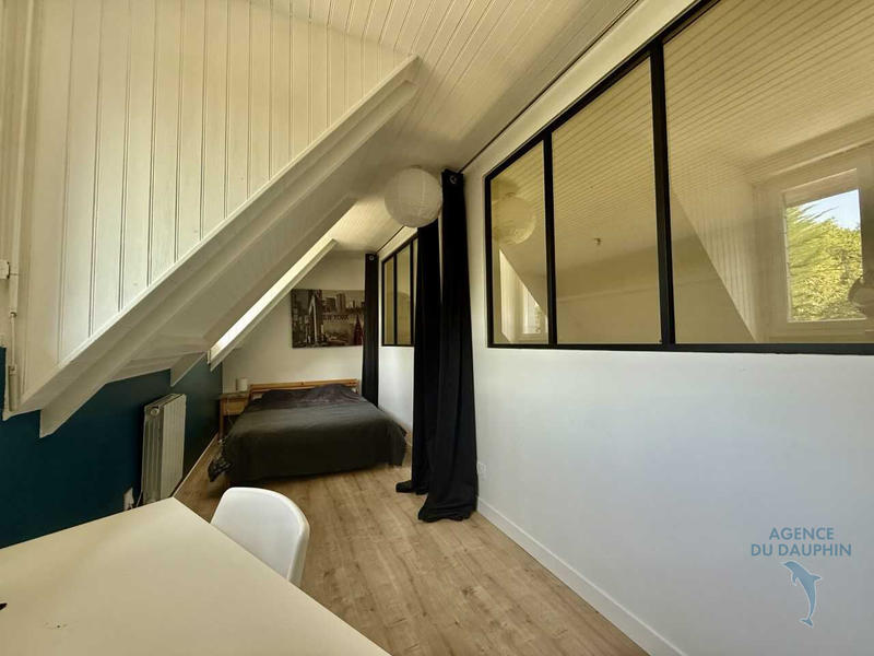 Maison - 195 m² - 8 pièces