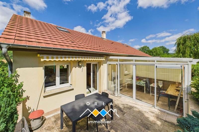 Maison - 180 m² - 9 pièces