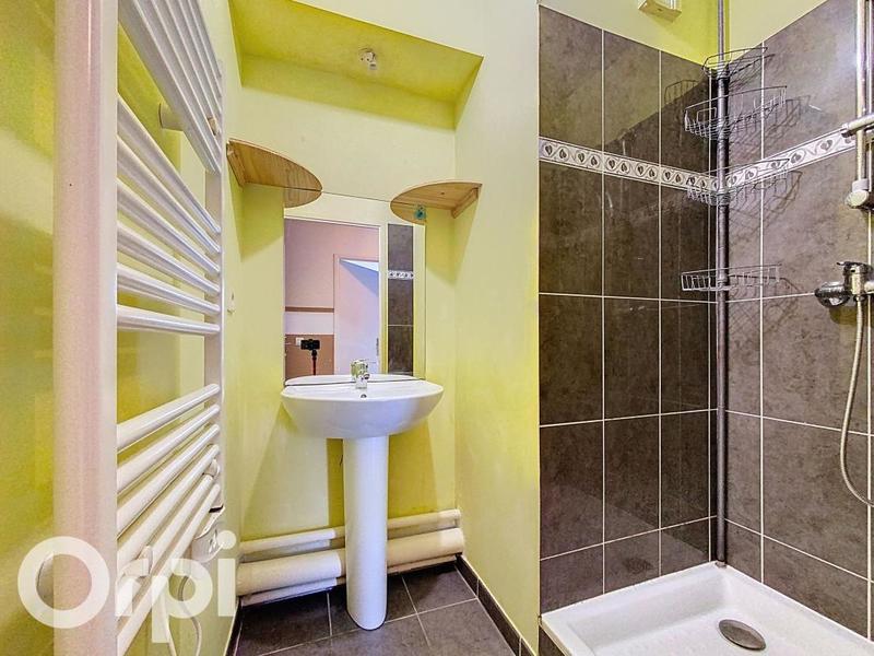 Appartement - 84 m² - 4 pièces