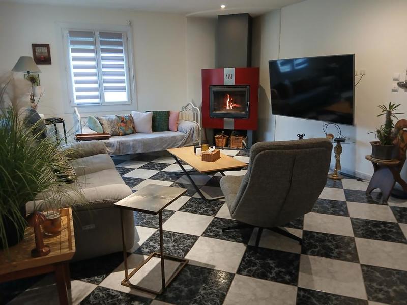 Maison - 102 m² - 4 pièces