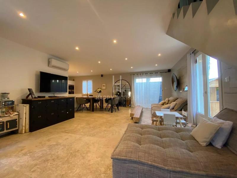 Maison - 105 m² - 6 pièces