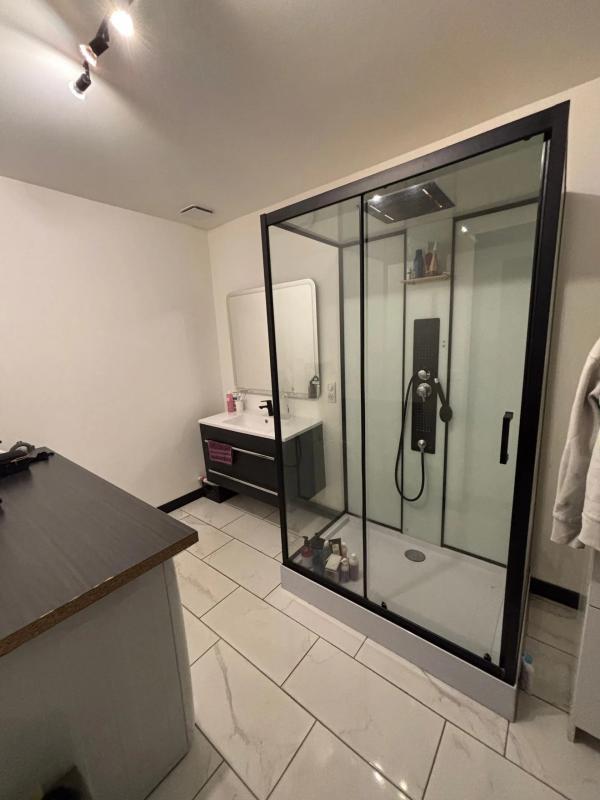 Maison - 402 m² - 16 pièces