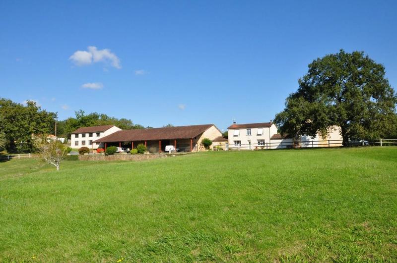 Manoir - 294 m² - 7 pièces