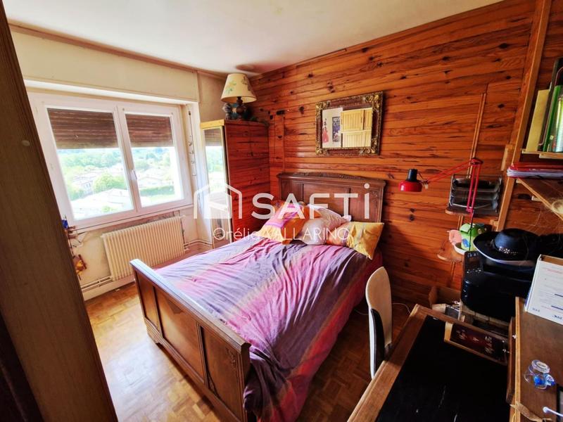 Maison - 200 m² - 9 pièces