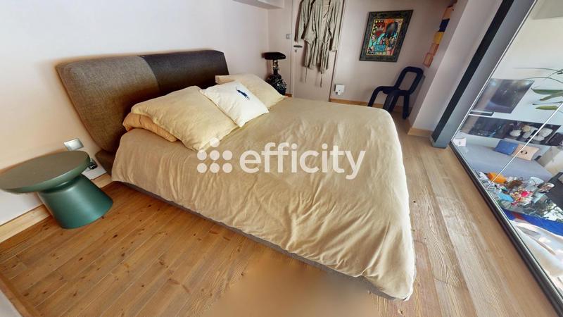 Loft - 149 m² - 4 pièces