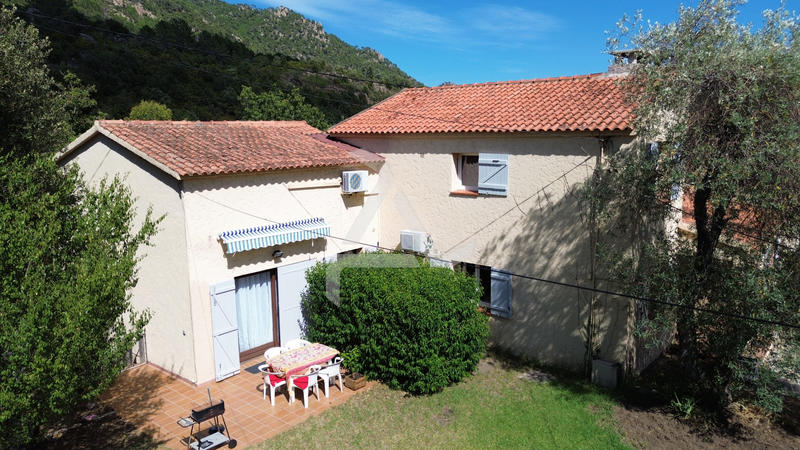 Maison - 106 m² - 5 pièces