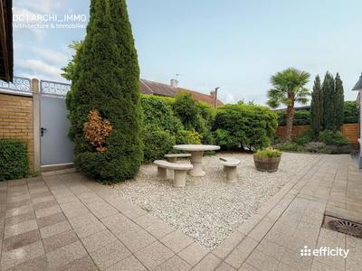 Maison - 345 m² - 6 pièces