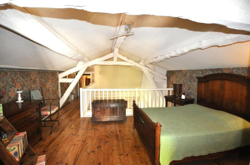 Maison en pierre - 123 m² - 6 pièces