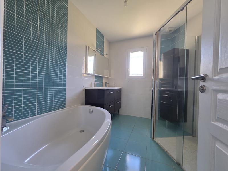 Maison - 113 m² - 6 pièces