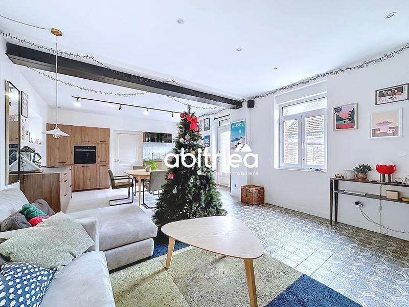 Maison - 163 m² - 6 pièces