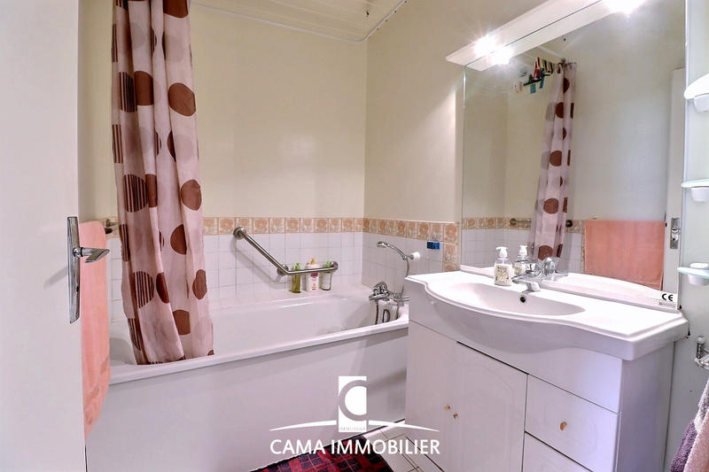 Appartement - 95 m² - 5 pièces