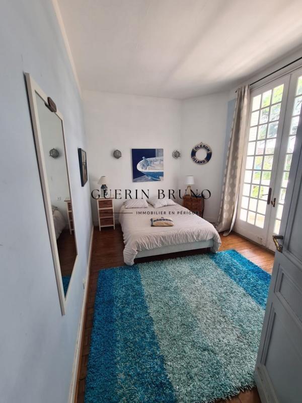 Villa - 280 m² - 9 pièces