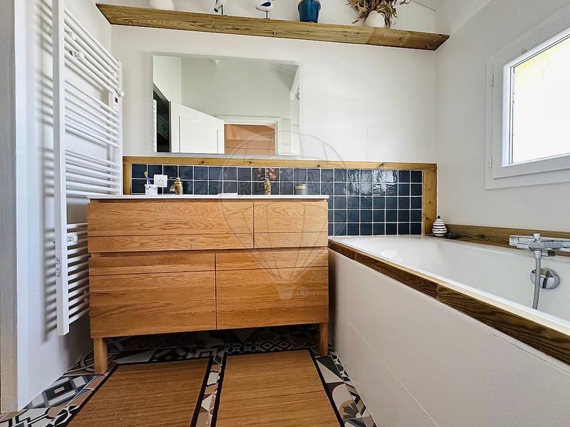 Maison - 160 m² - 5 pièces