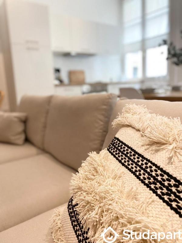 Chambre - 9 m² - 1 pièce