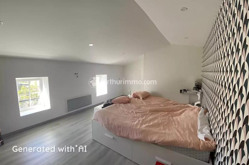 Maison - 201 m² - 6 pièces