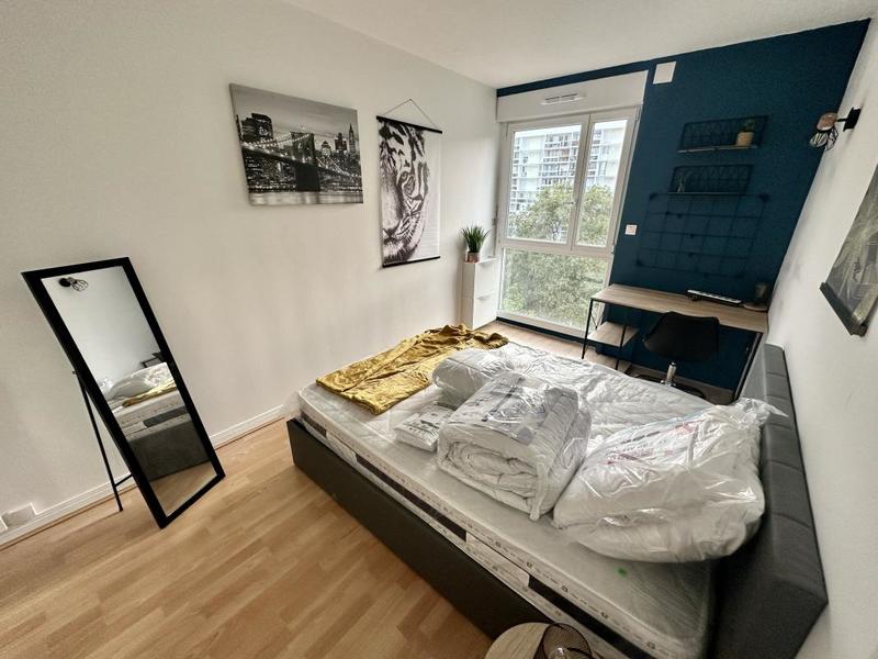 Chambre - 86 m² - 1 pièce