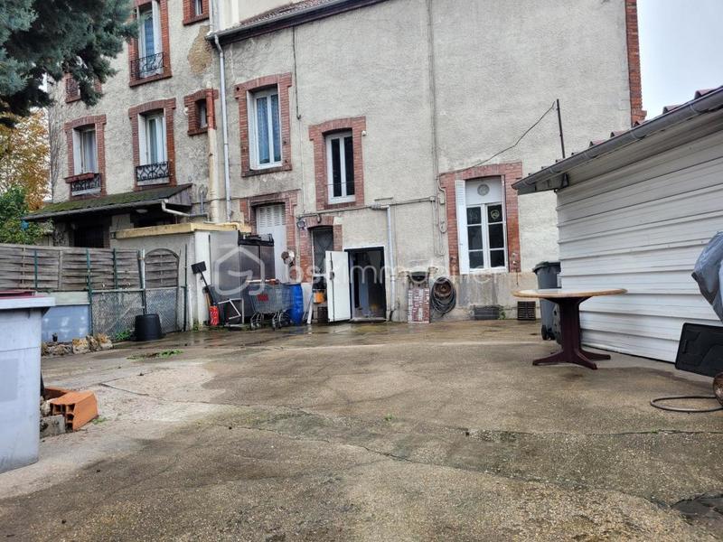 Immeuble - 270 m² - 11 pièces