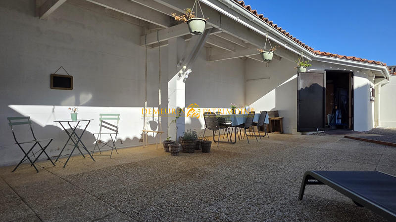 Maison - 247 m² - 6 pièces