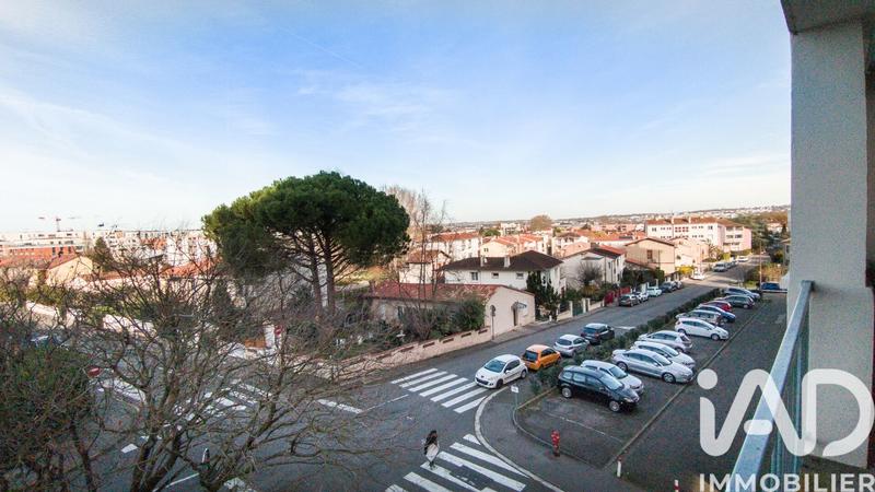 Appartement - 90 m² - 4 pièces