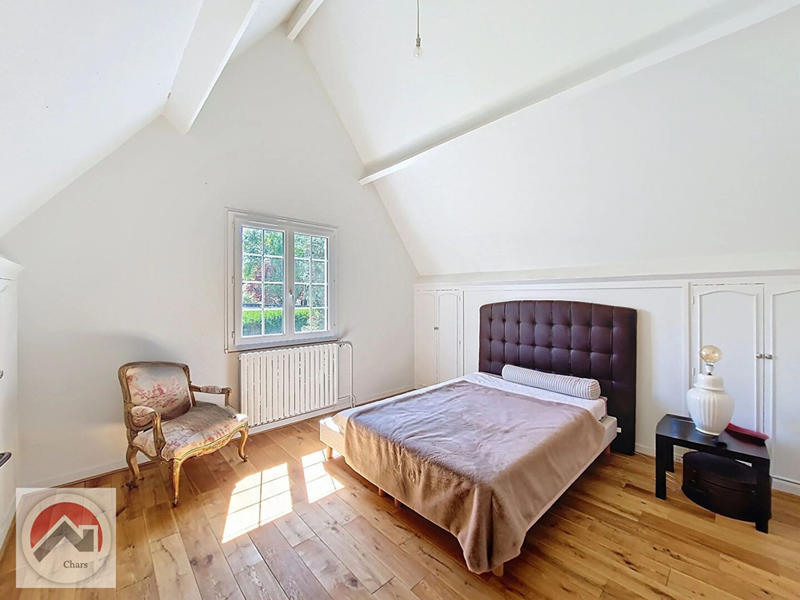 Maison - 230 m² - 7 pièces