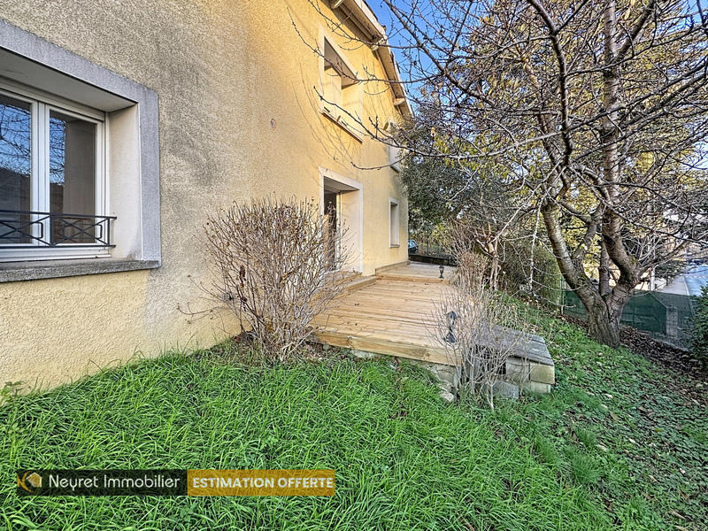 Appartement - 125 m² - 5 pièces