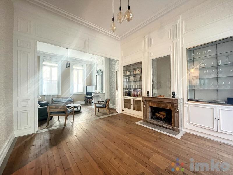 Maison bourgeoise - 251 m² - 12 pièces
