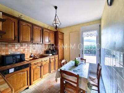 Maison - 92 m² - 4 pièces