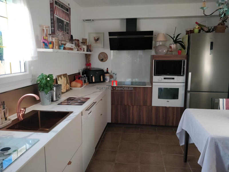 Maison - 200 m² - 6 pièces