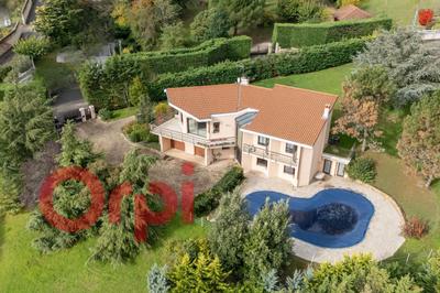 Villa - 210 m² - 5 pièces