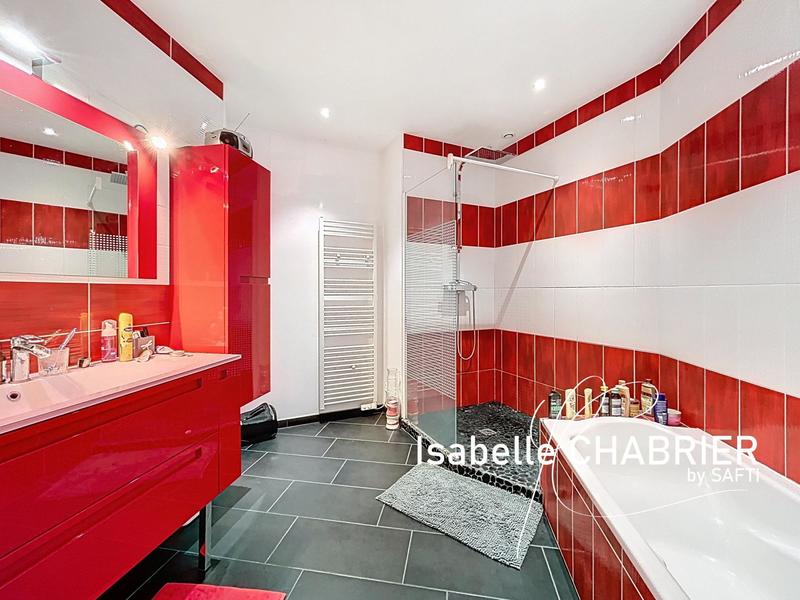 Maison - 107 m² - 4 pièces