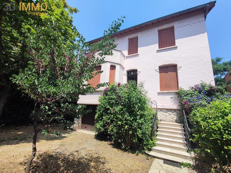 Maison de maîtres - 195 m² - 8 pièces