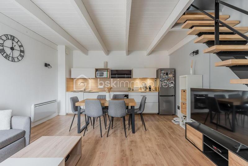 Duplex - 66 m² - 4 pièces