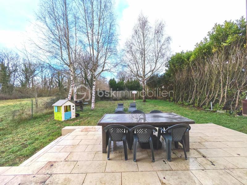 Maison - 180 m² - 7 pièces