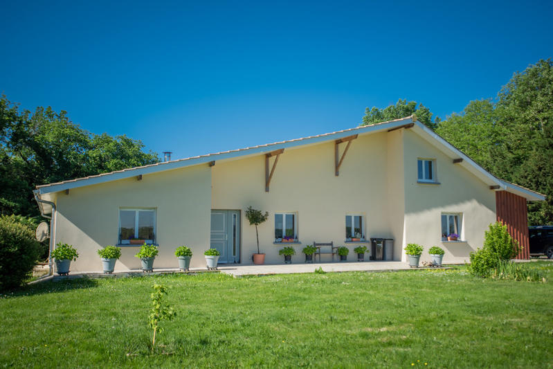 Maison - 205 m² - 6 pièces