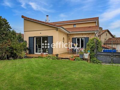 Maison - 150 m² - 7 pièces