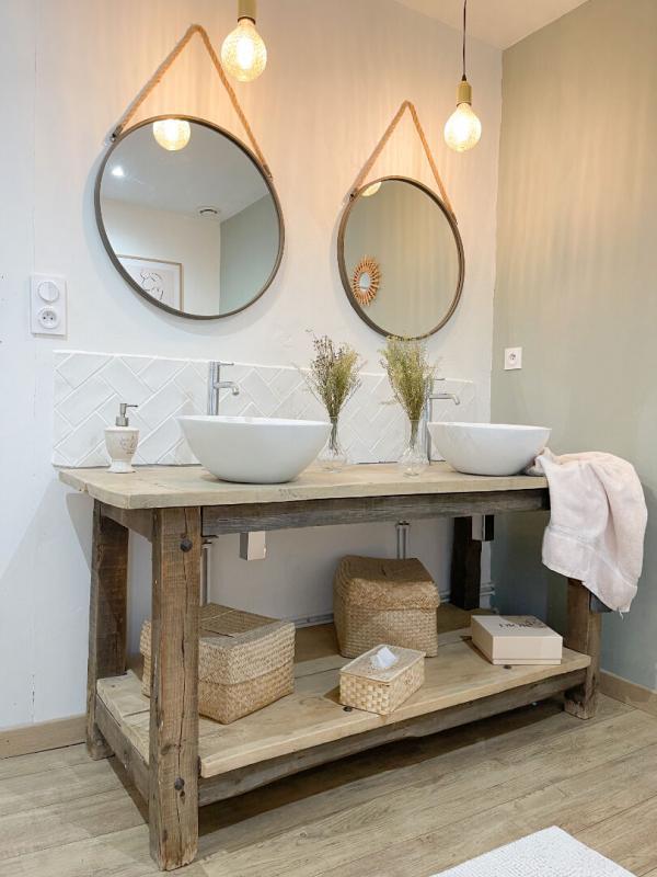 Propriété - 255 m² - 8 pièces