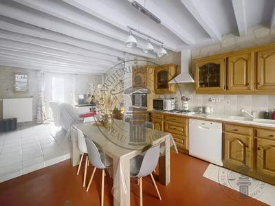 Maison - 96 m² - 4 pièces