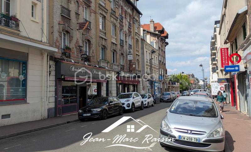 Local commercial - 49 m² - 2 pièces