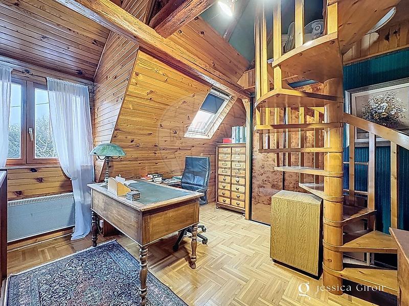 Maison - 141 m² - 6 pièces